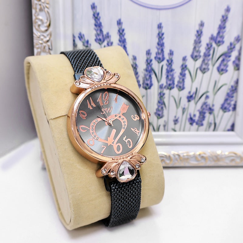 Girl's New Luxurious Love Dial Analog Wrist Watch with Magnet Strap: Elegance and Style in One!