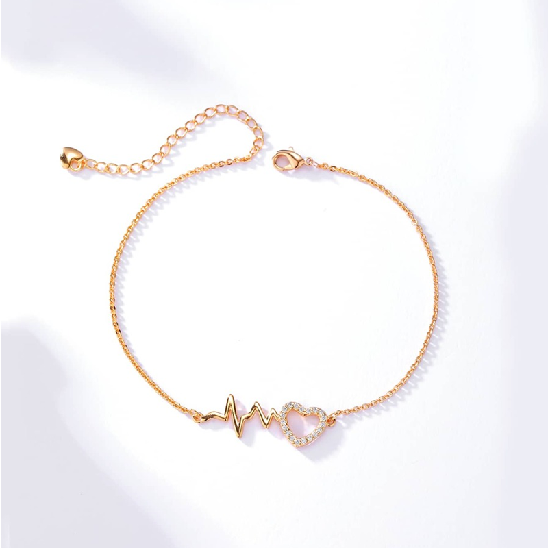 Heartbeat Chain Bracelet – Elegant, Adjustable Jewelry for Women, Perfect for Everyday Wear or Special Occasions