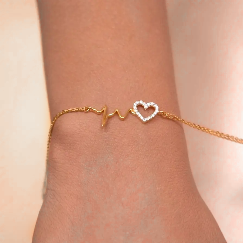 Heartbeat Chain Bracelet – Elegant, Adjustable Jewelry for Women, Perfect for Everyday Wear or Special Occasions