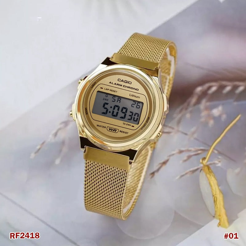 Vintage Digital Watch with Stainless Steel Strap ā Classic Style, Modern Functionality